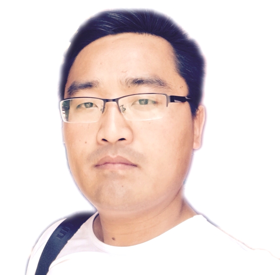 帕金森严重了,嘴巴不说话时候,上下牙打架,怎么